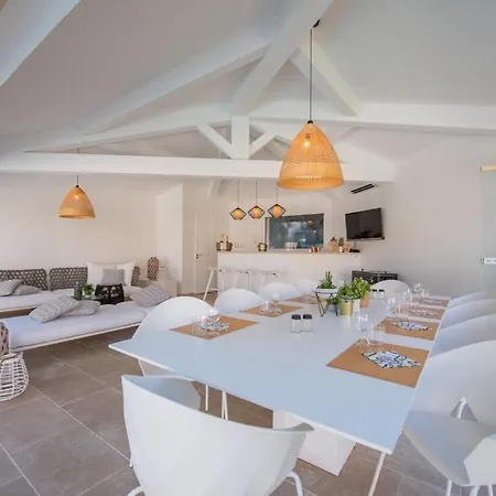 In Great Location - Saint-tropez ! * Сен-Тропе