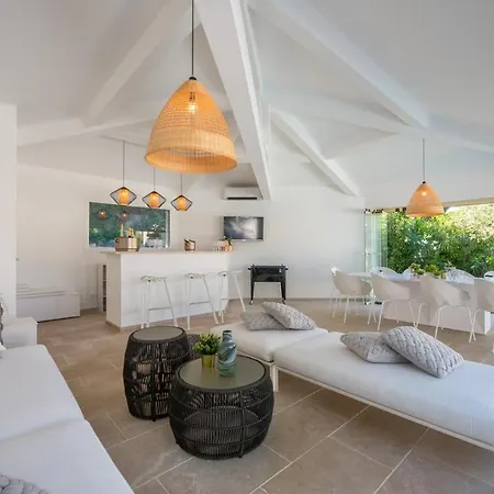 Вилла In Great Location - Saint-tropez !