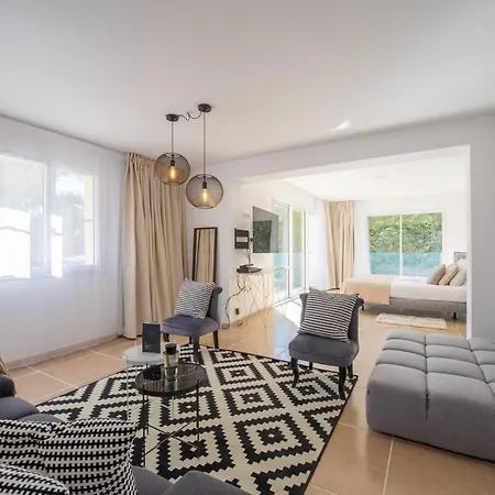 In Great Location - Saint-tropez ! Вилла
